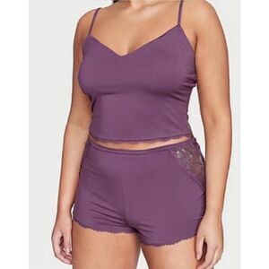 Victoria’s Secret Gray/Silver Lace Cami & Shorts Set – Size Medium- NWOTs